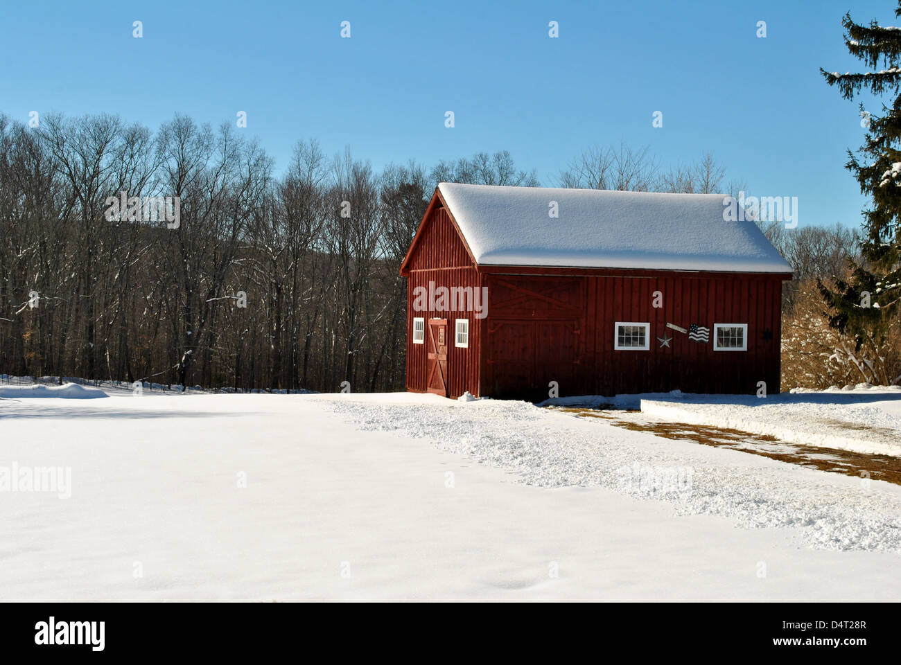 American Red Country Barn Stock Photo 54618391 Alamy