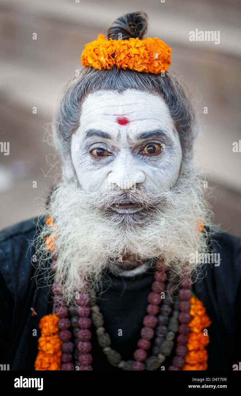 bearded-sadhu-with-ash-smeared-face-D4T70R.jpg