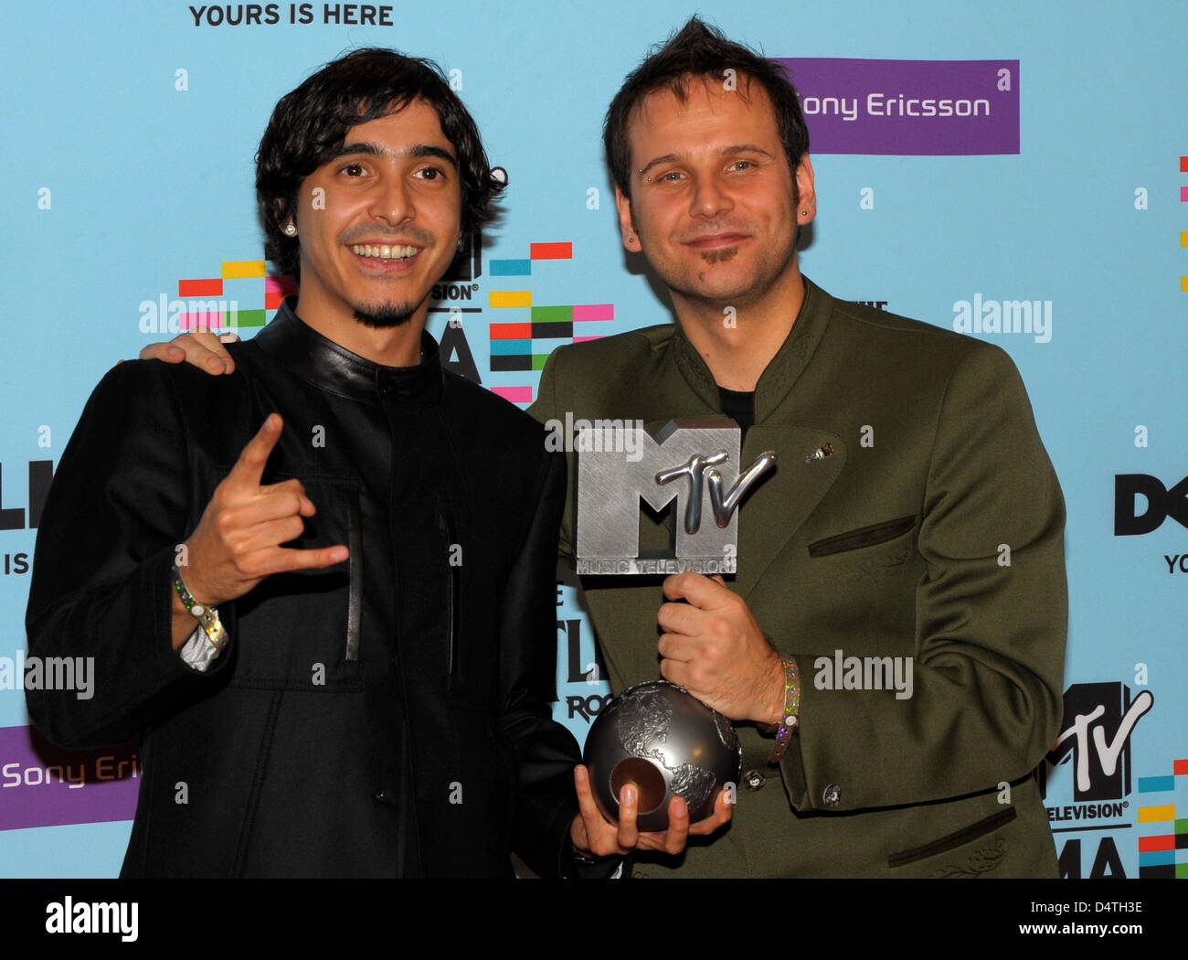 Members of Turkish band Manga pose during a photo call at the MTV Europe  Music Awards at O2 World in Berlin, Germany, 05 November 2009. MTV chose  Berlin for the ceremony as