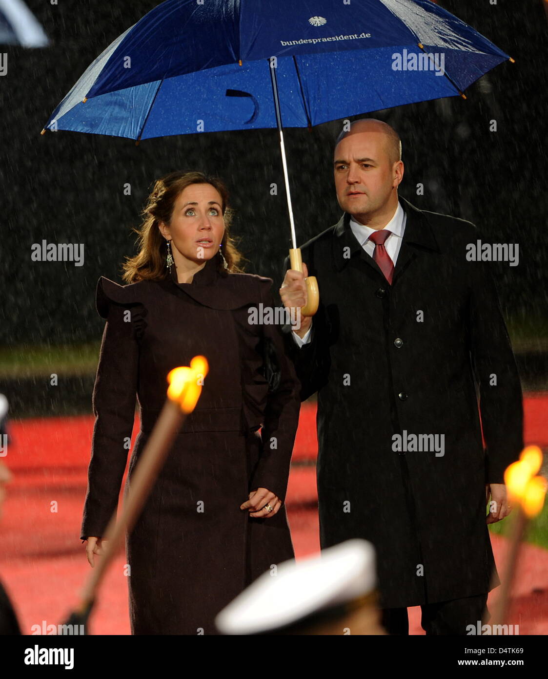 Sweden?s Prime Minister Fredrik Reinfeldt (R) and his wife Filippa Reinfeldt arrive for a banquet at Bellevue Palace in Berlin, Germany, 09 November 2009 during celebrations marking the 20th anniversary of the fall of the Berlin Wall. Photo: Tim Brakemeier Stock Photo