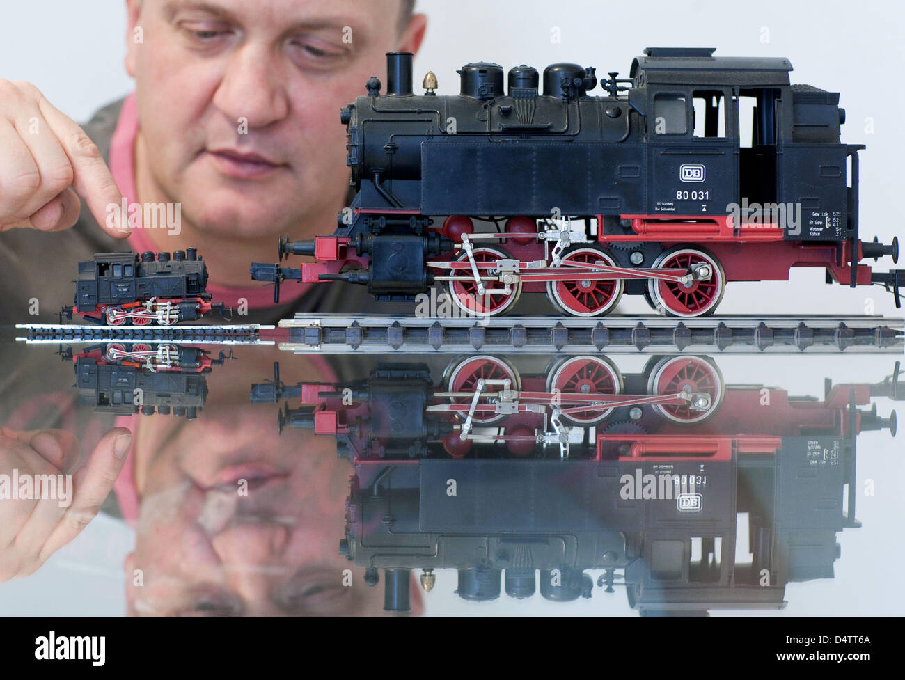 L scale trains 2025