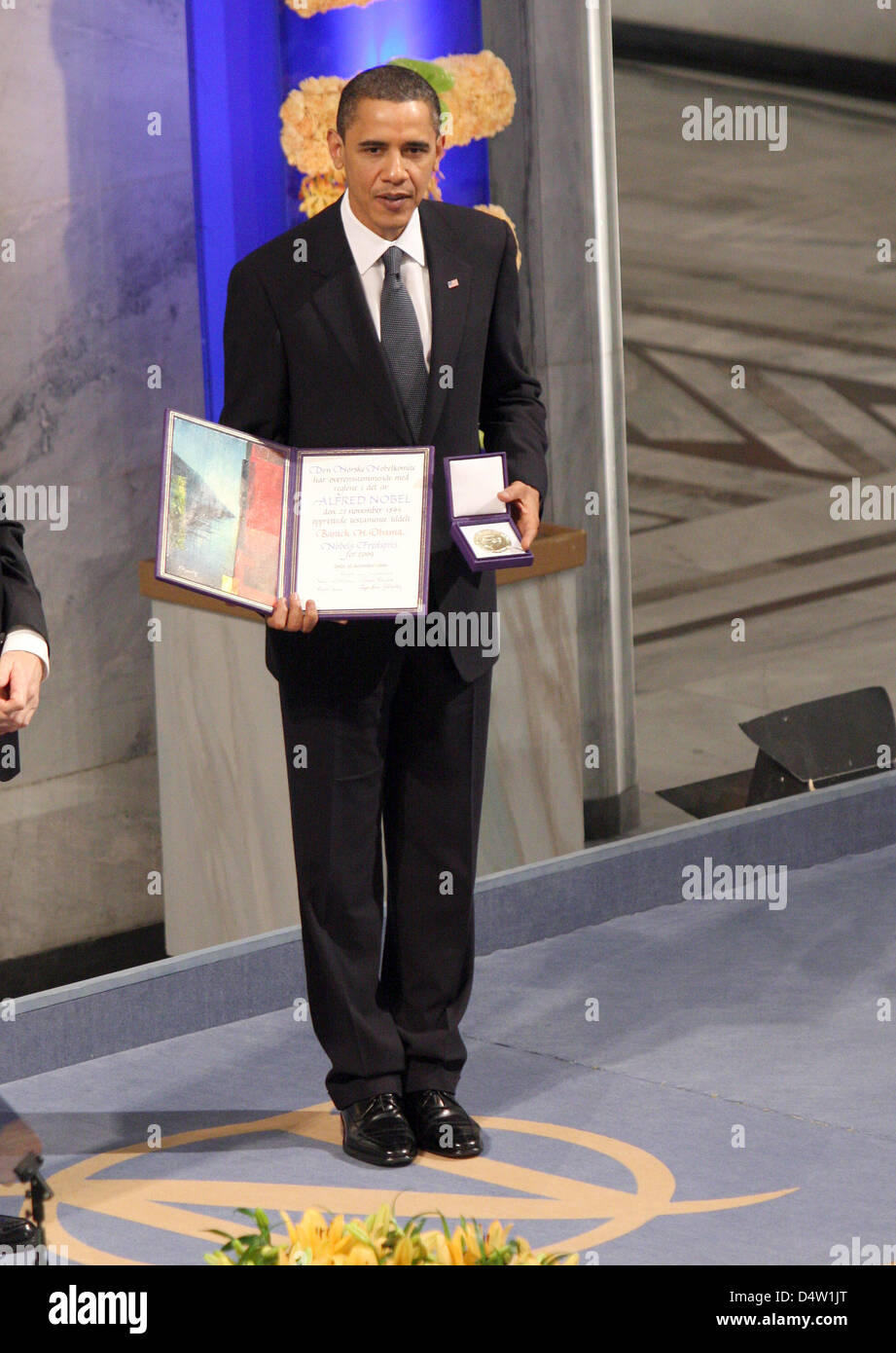 The Laureate Of The Nobel Peace Prize 2009 U S American President 