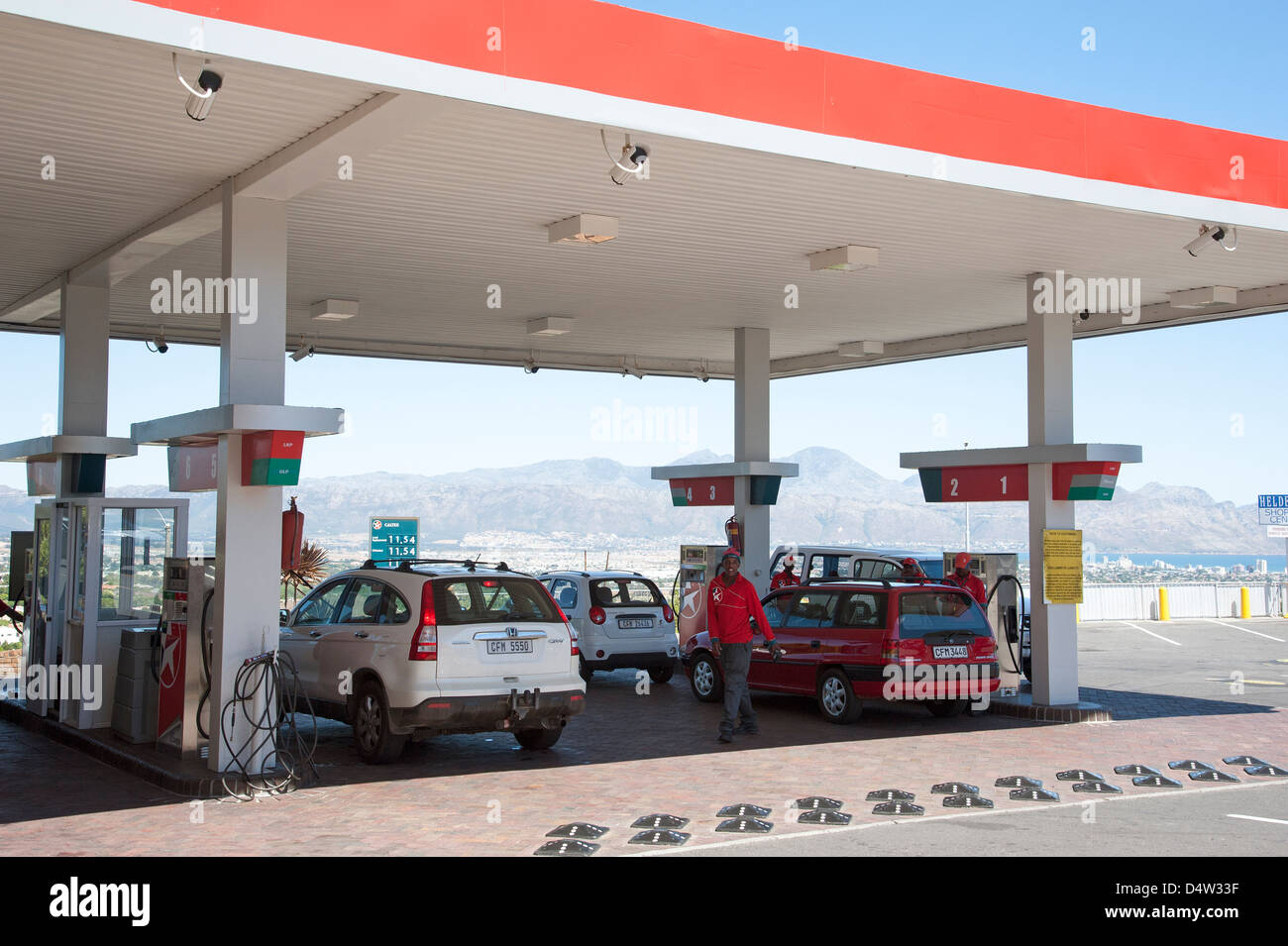 Filling Station Somerset West South Africa Hottentots Mountains Filling station somerset west south africa hottentots mountains