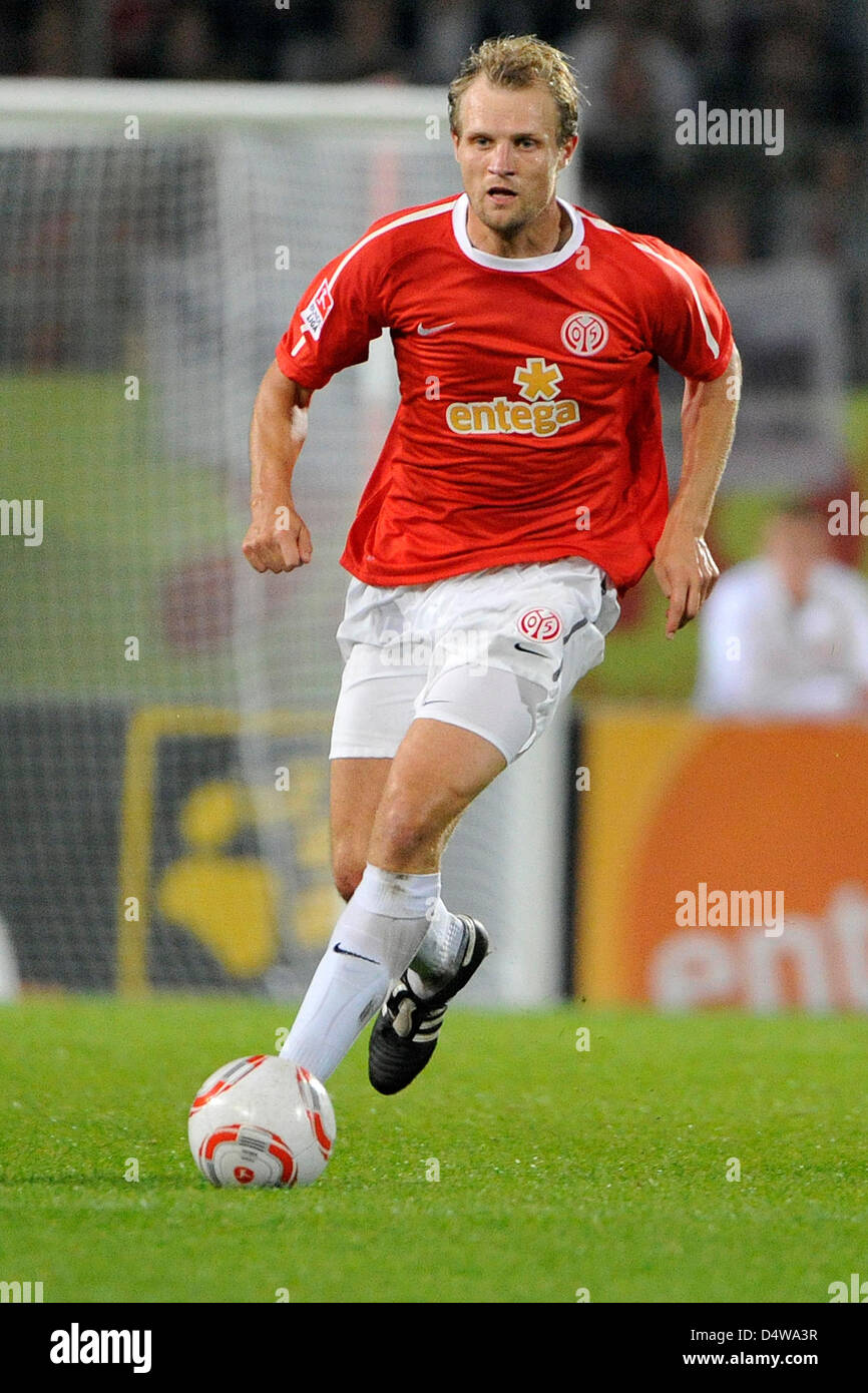 Mainz' Bo Svensson controls the ball during German Bundesliga match FSV Mainz  05 vs. FC Cologne