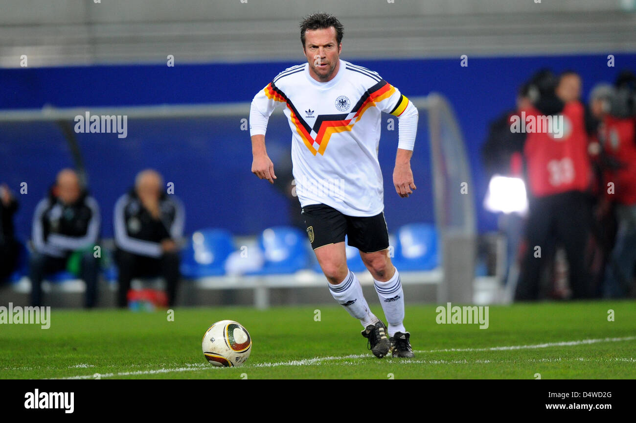 Lothar Matthäus, aufgenommen am Samstag (20.11.2010) im Rahmen des 'Spiel der Legenden' in der Red Bull Arena in Leipzig. Foto: Thomas Eisenhuth dpa / Z5326 Stock Photo