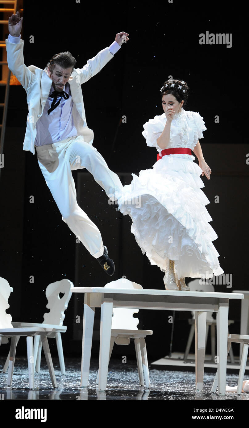Kathrin Angerer as Ottilie and Christoph Späth as Erich Siedler during ...
