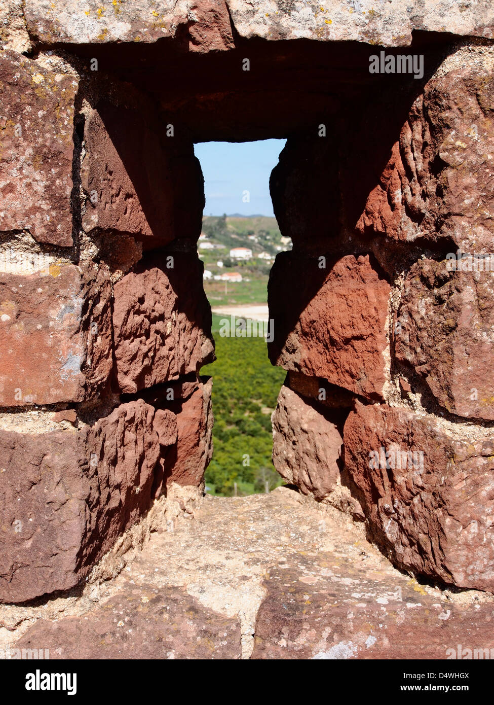 Castle wall arrow slit hi-res stock photography and images - Alamy