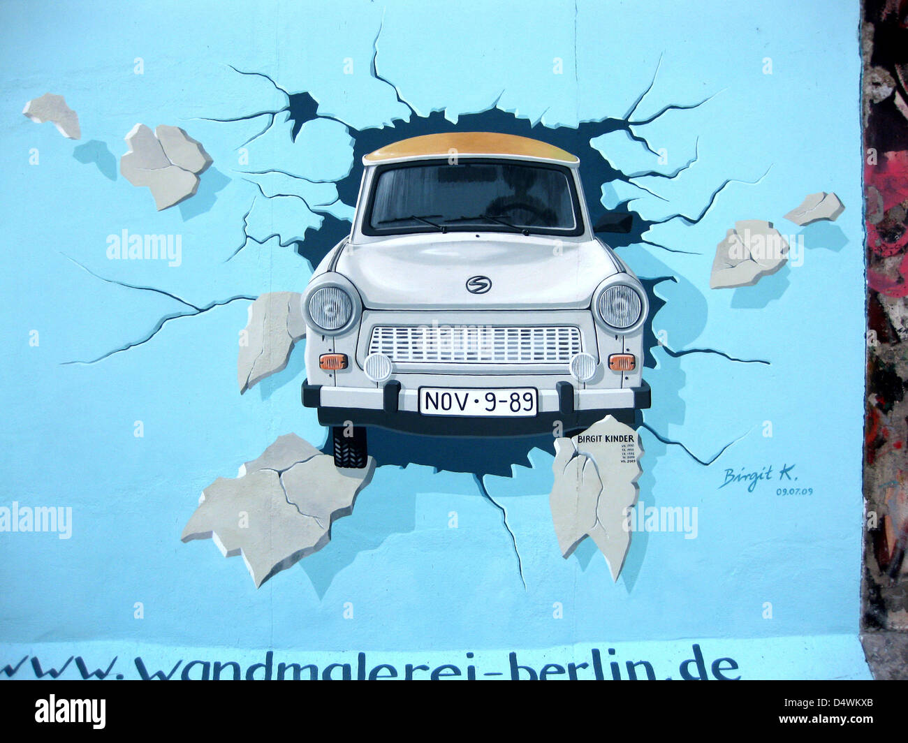 The artwork by Birgit Kinder, "Test The Rest", is pictured on a section of the Berlin Wall at the East Side Gallery on Mühlenstrasse in Berlin, Germany, in August 2009. The concrete parts of the Berlin Wall between Ostbahnhof and Warschauer Strasse were painted by international artists after the opening of the inner-German border in November 1989. Photo: Dieter Palm Stock Photo