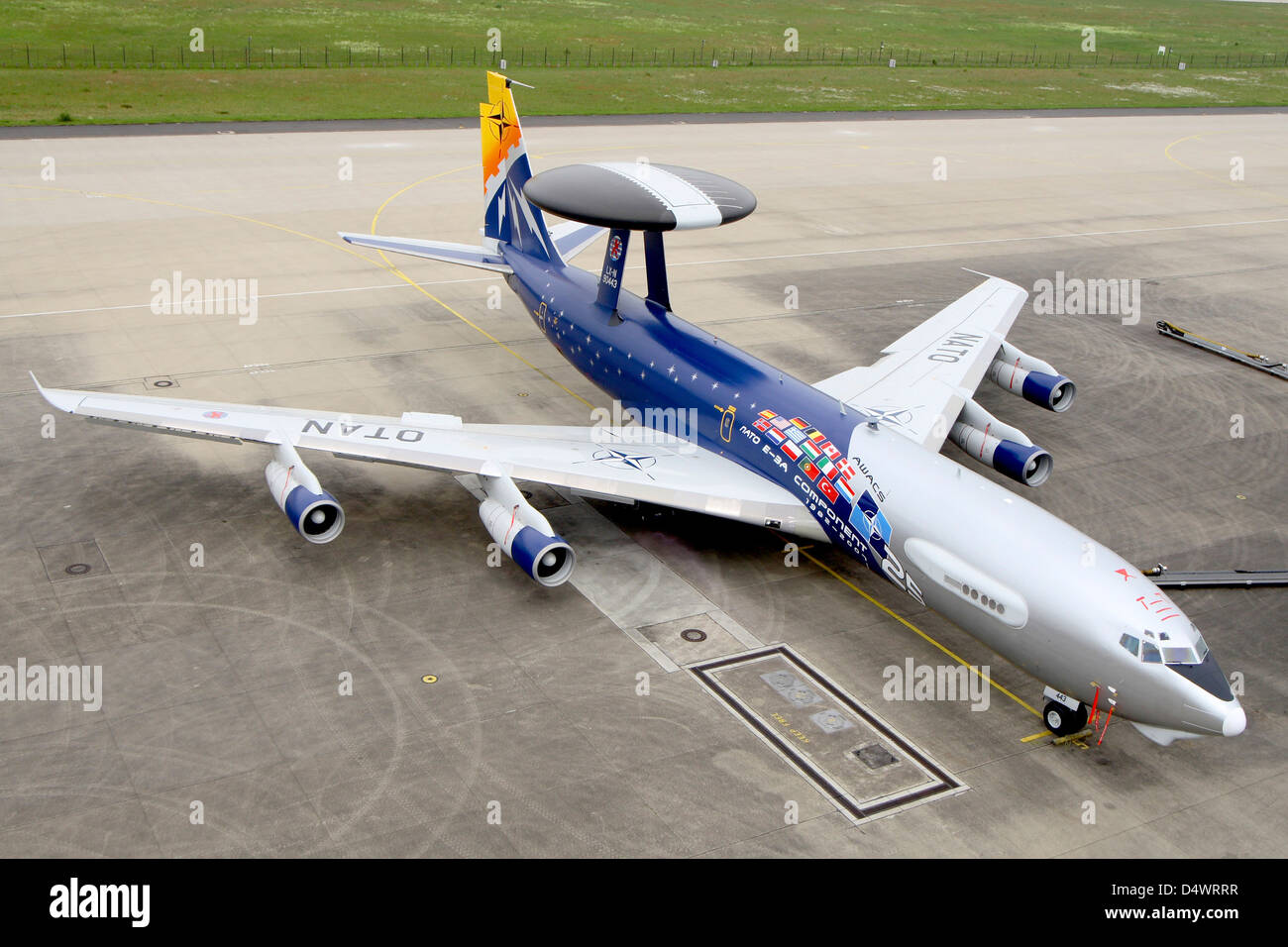 An E 3 Sentry Aircraft Of The Nato Awacs Wing In 25th Anniversary Colors Geilenkirchen Germany Stock Photo Alamy An E 3 Sentry Aircraft Of The Nato Awacs Wing In 25th Anniversary Colors Geilenkirchen Germany Stock Photo Alamy