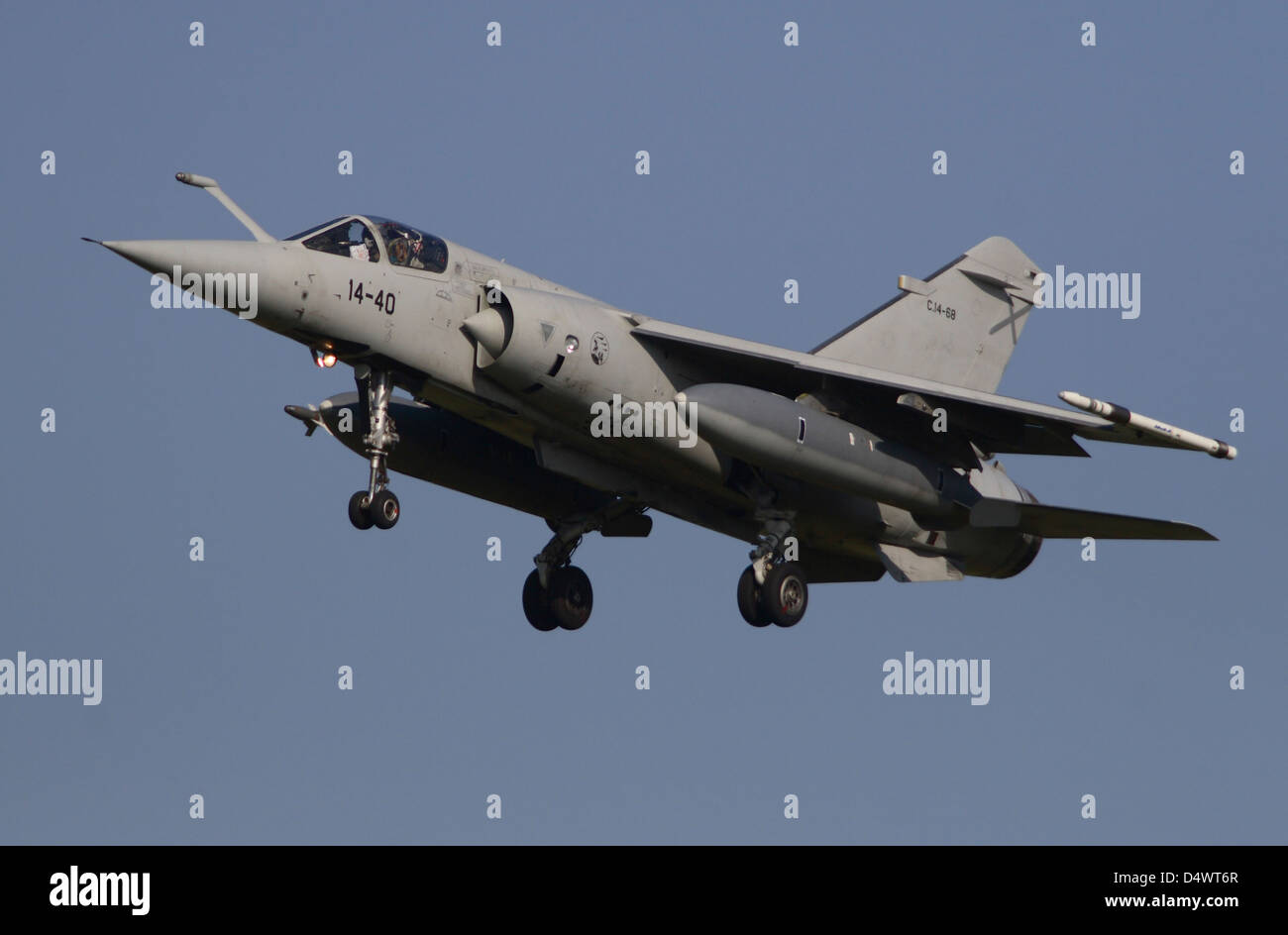 航空機・ヘリコプター SB4 MIRAGE F1 MADE IN ENGLAND Mirage F.1 CT/CR (Plastic model) - HobbySearch Military