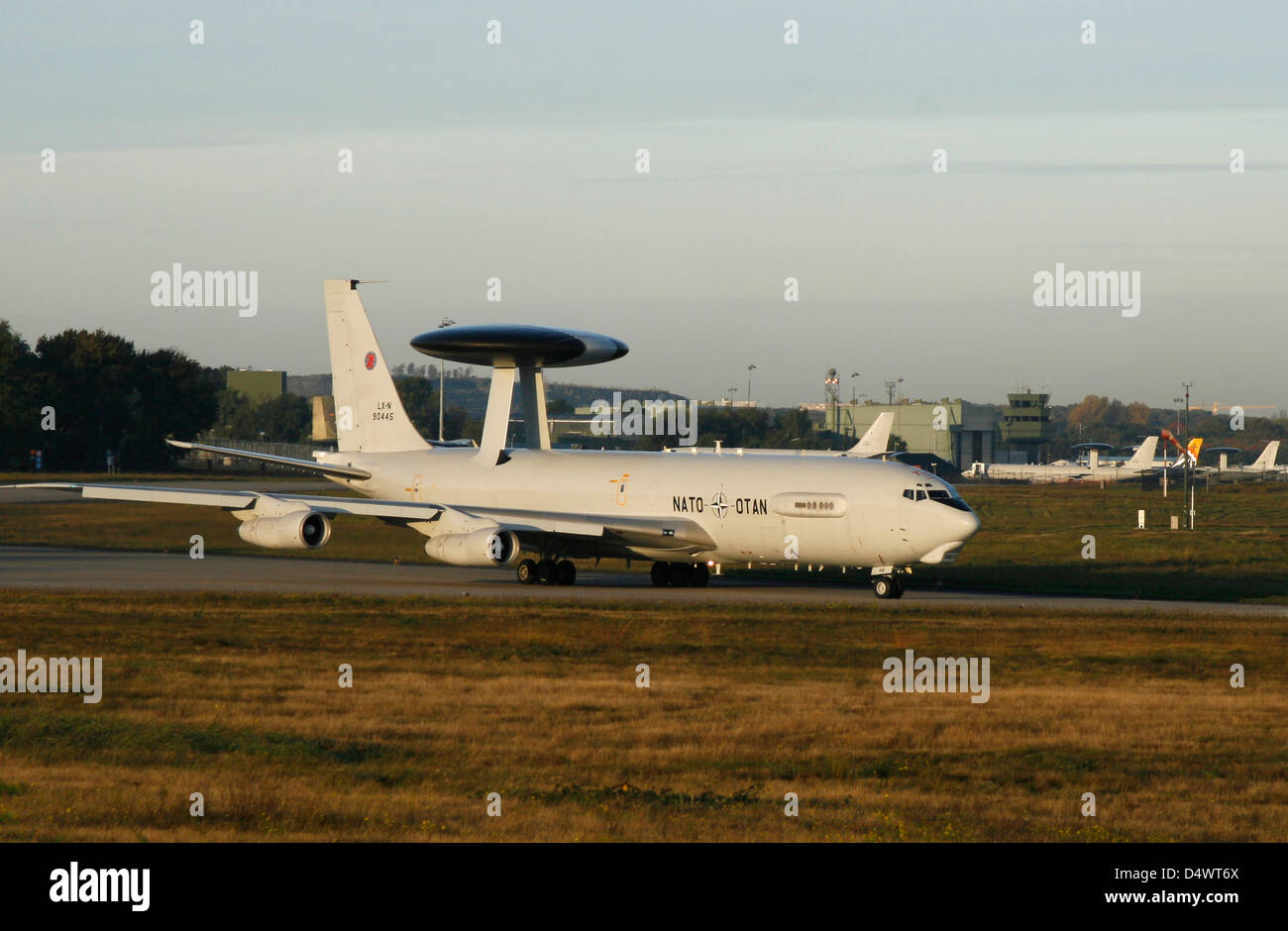 An E 3 Sentry At The Nato Awacs Base Geilenkirchen Airfield Germany Stock Photo Alamy An E 3 Sentry At The Nato Awacs Base Geilenkirchen Airfield Germany Stock Photo Alamy