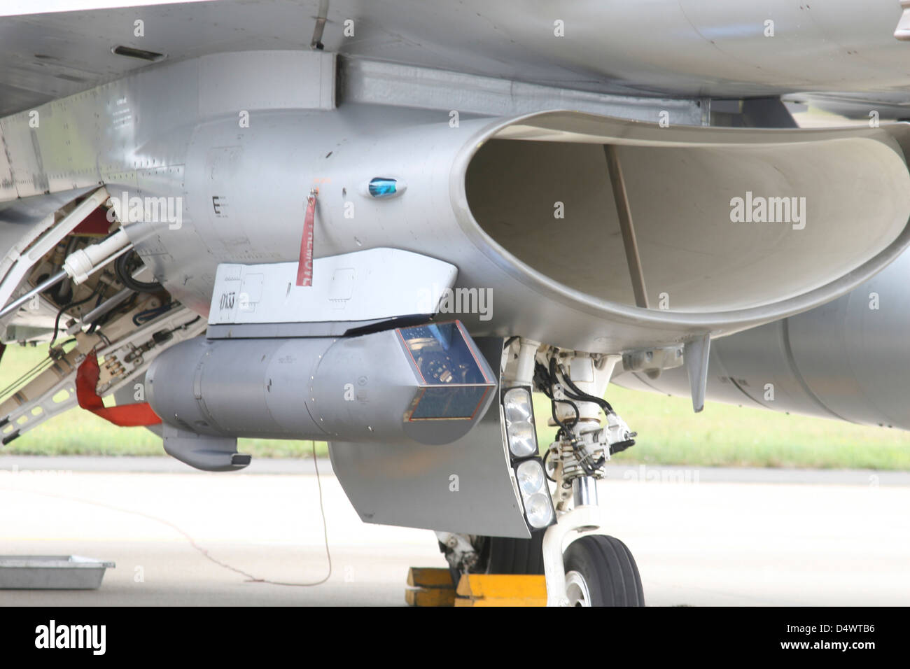 Closeup of a Sniper Advanced Targeting Pod on a F16C Fighting Falcon