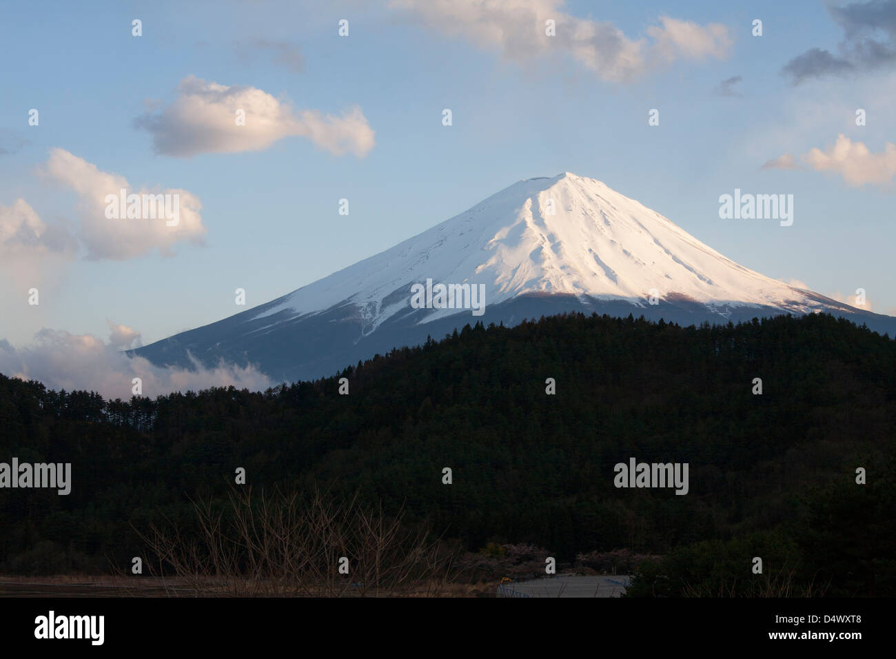 Mount Fuji, (Fuji-san), is the highest mountain in Japan Stock Photo