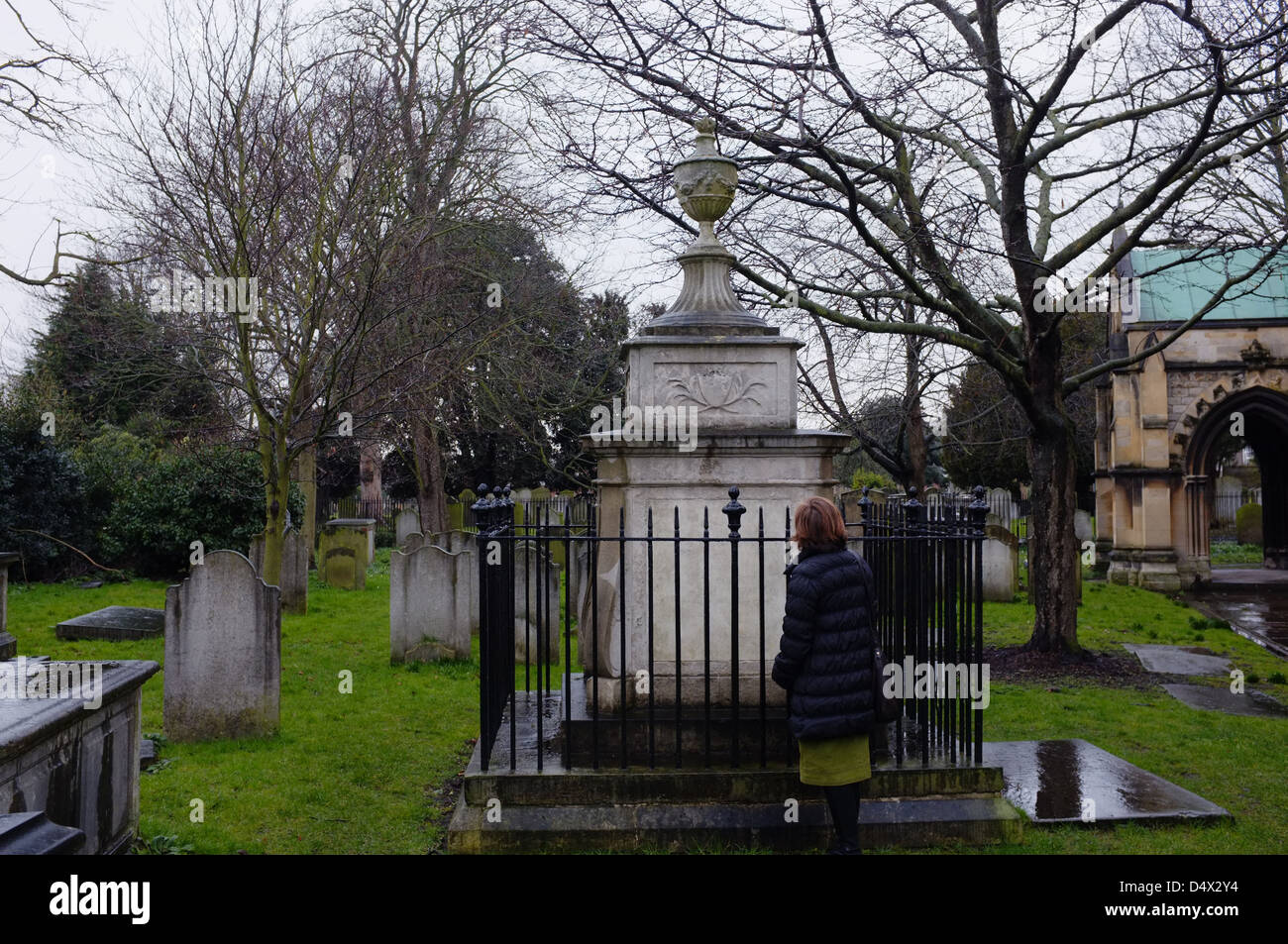 William Hogarth's Grave, St. Nicholas's Church Cemetery, Chiswick London UK Stock Photo