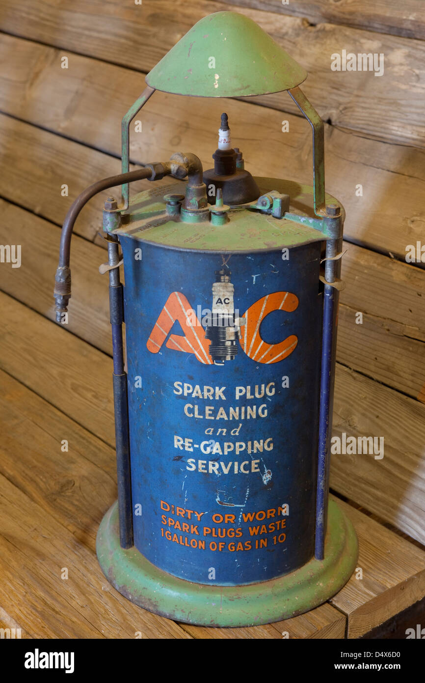Old AC Spark Plug Cleaner from the1920's along Route 66, full service
