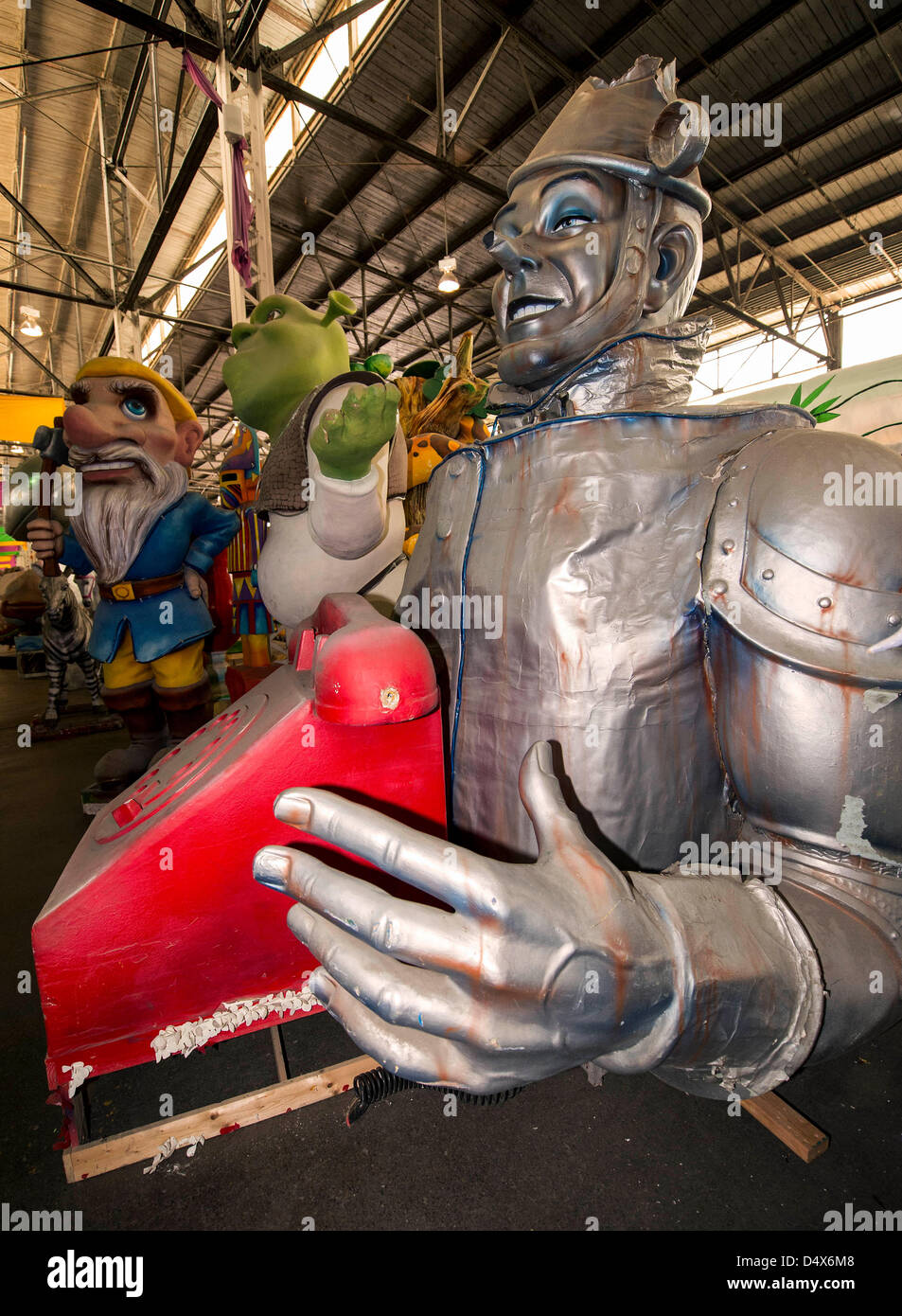 kern studios mardi gras floats