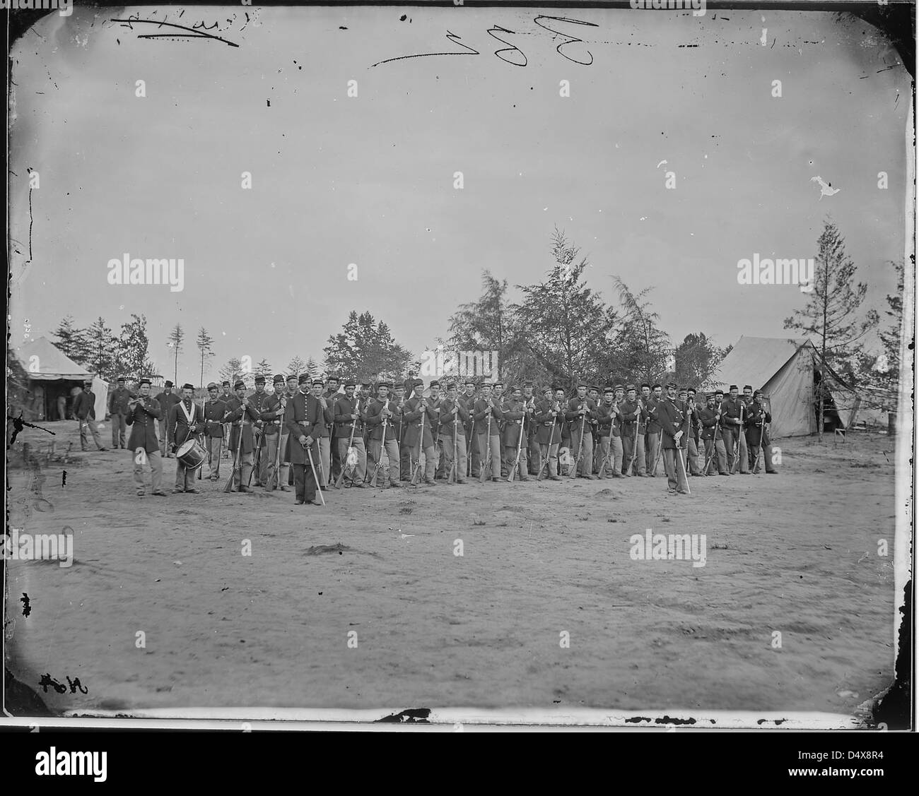 Civil war rifle Black and White Stock Photos & Images - Alamy