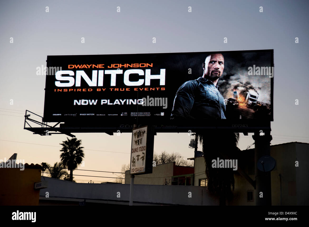 Digital billboard hires stock photography and images Alamy