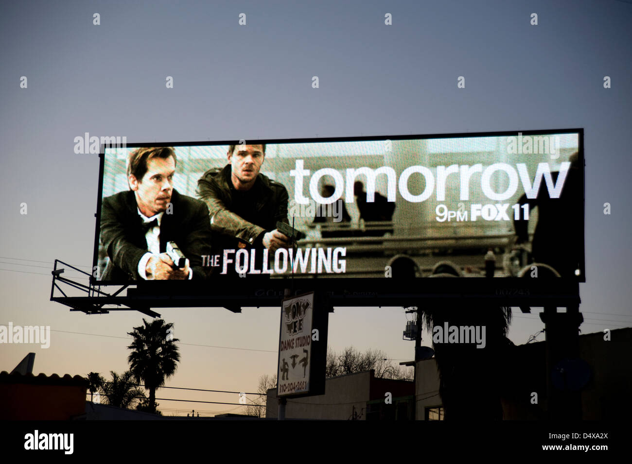 Digital billboard hires stock photography and images Alamy