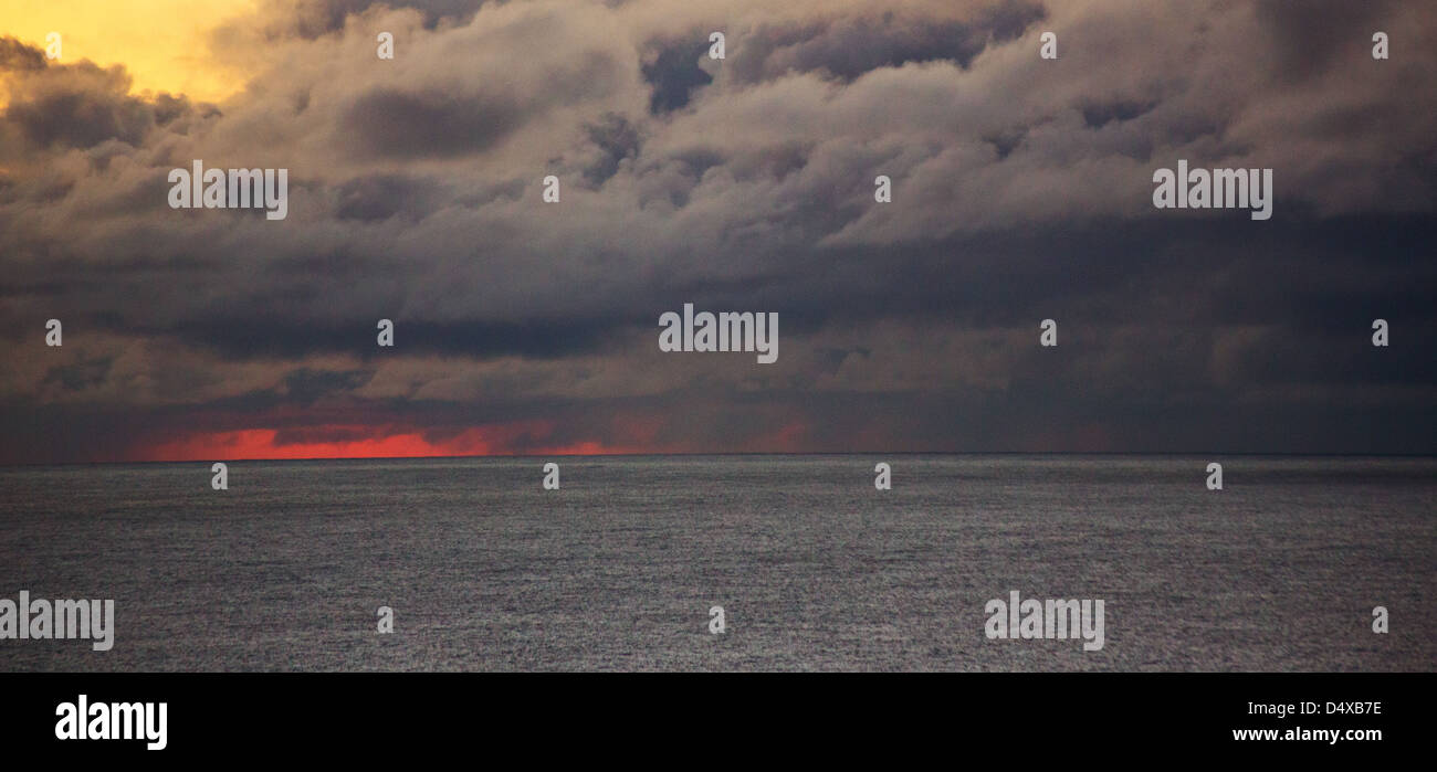 Stormy sea sky hi-res stock photography and images - Alamy