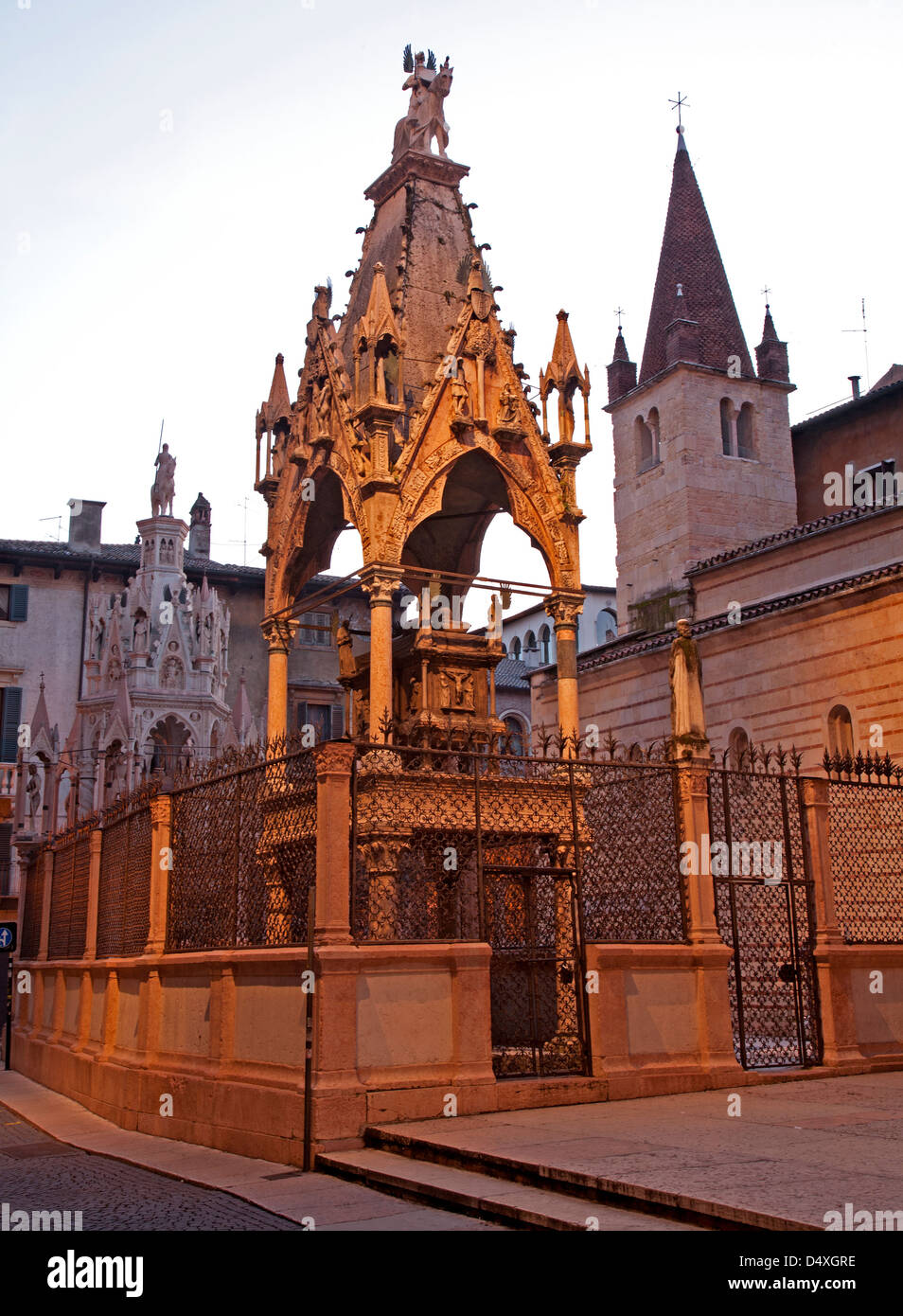 Verona - Tomb of Scaligeri and Santa Maria Antica in morning Stock Photo