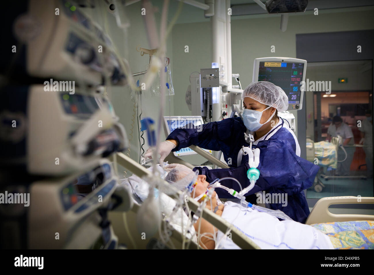 INTENSIVE CARE UNIT Stock Photo Alamy