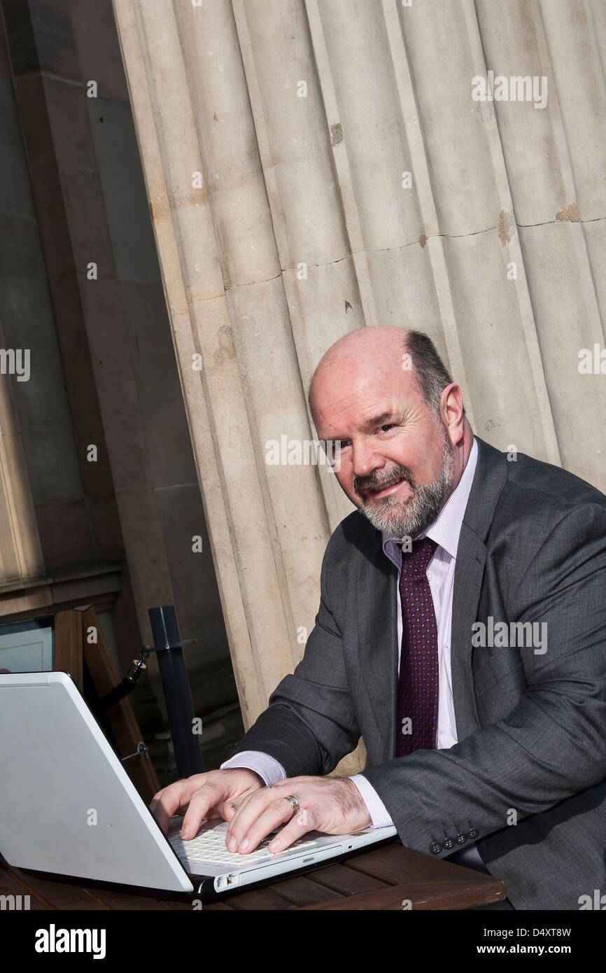 Business people a man in a suit hi-res stock photography and images - Alamy