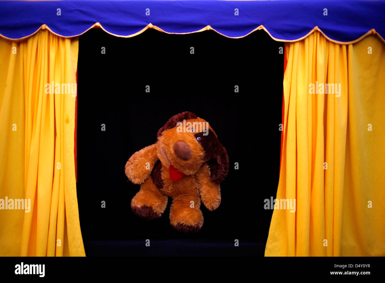Puppet Show Stage Images – Browse 1,682 Stock Photos, Vectors, and Video