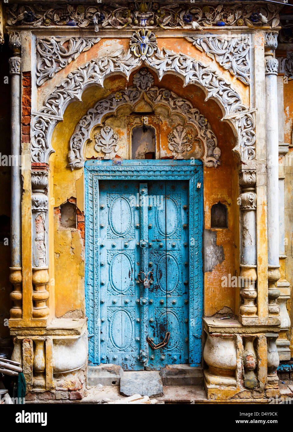 A beautiful old door of a palace in the old town of Lucknow Stock Photo