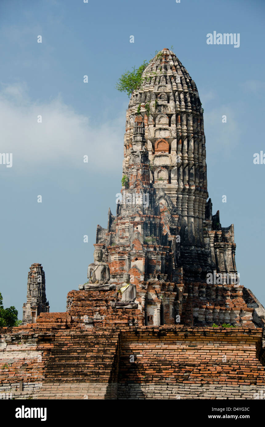 Thailand, Bangkok. Ayutthaya, Wat Chaiwatthanaram Buddhist monastery. Traditional Prang Thai temple. UNESCO. Stock Photo