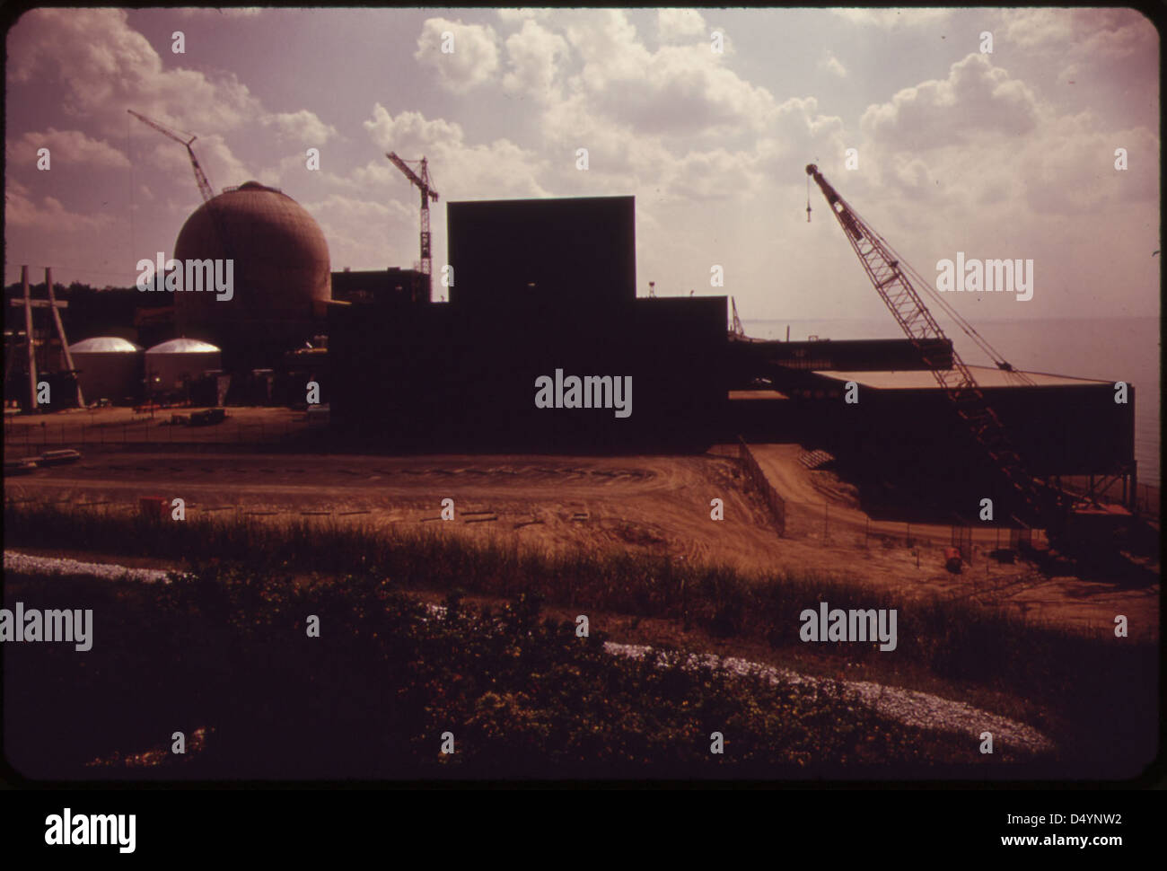 THE DONALD COOK NUCLEAR POWER PLANT IS STILL UNDER CONSTRUCTION. LAKE  MICHIGAN AT BRIDGMAN Stock Photo - Alamy