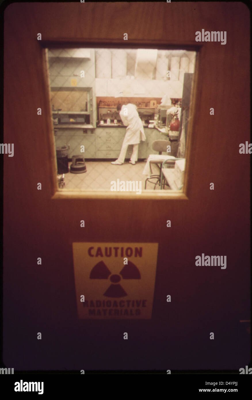 1970s laboratory hi-res stock photography and images - Alamy