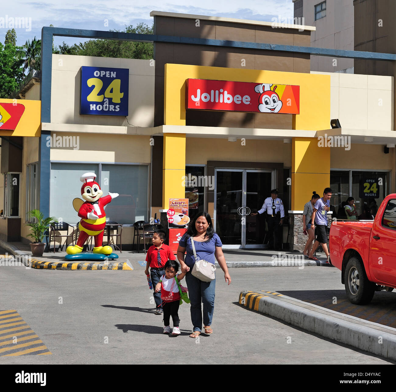 Family Outside Jollibee Lahug Cebu City Philippines Stock Photo