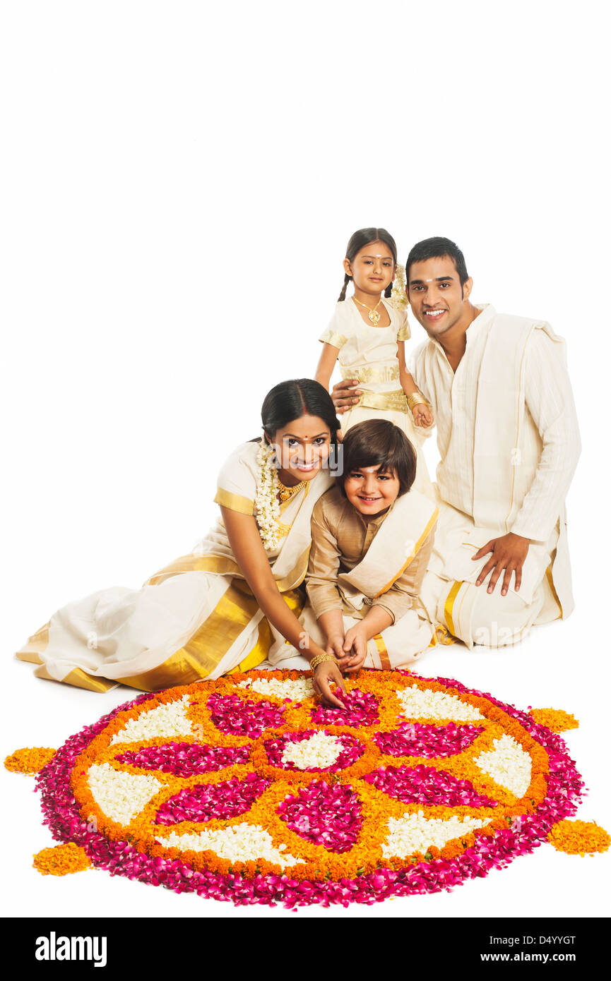 Indian girls making rangoli hi-res stock photography and images - Alamy