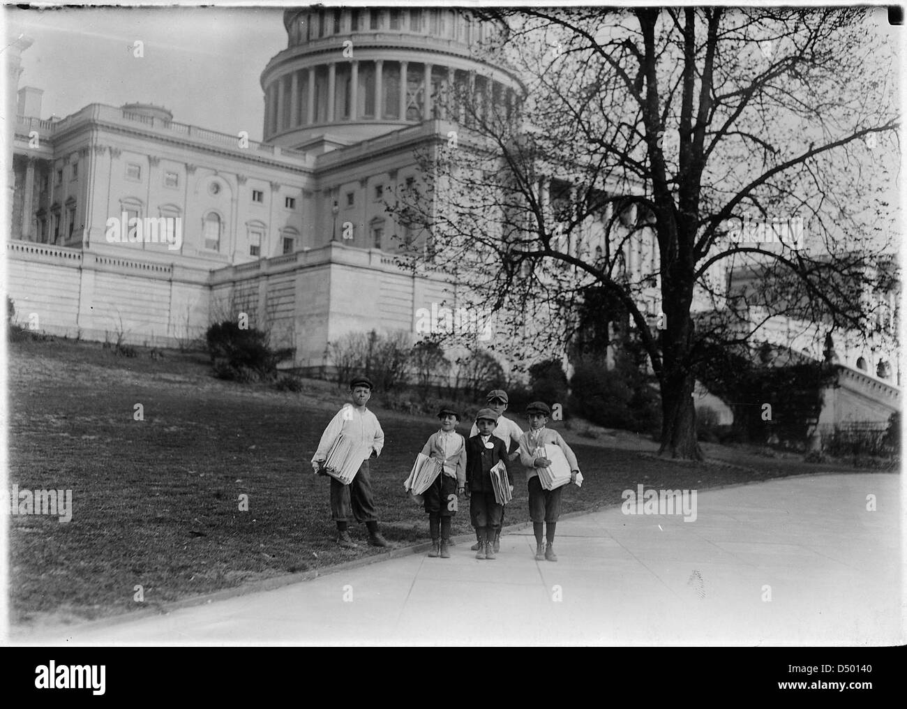 In comparison with governmental affairs, newsies are small matters, April 1912 Stock Photo