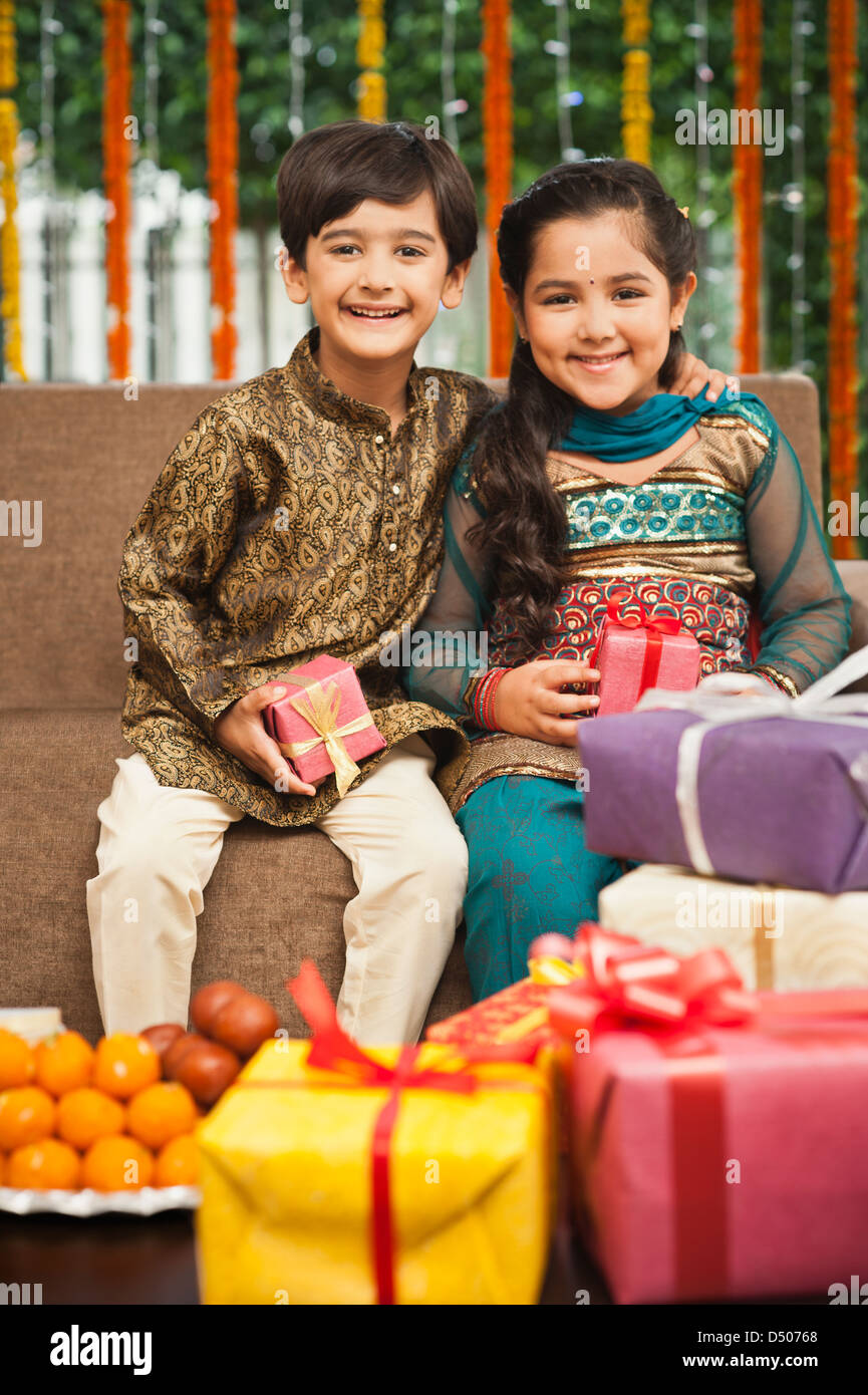 Children celebrating Diwali Stock Photo - Alamy