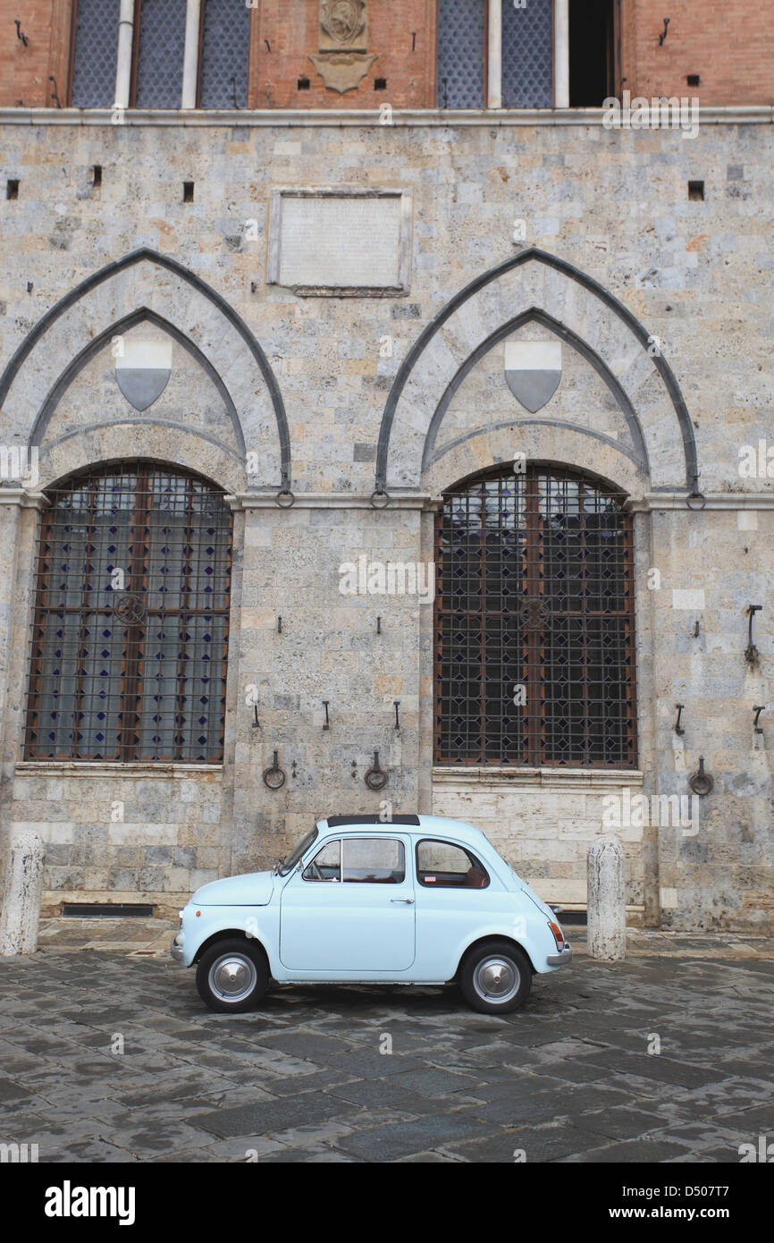 Building and car in siena hires stock photography and images Alamy