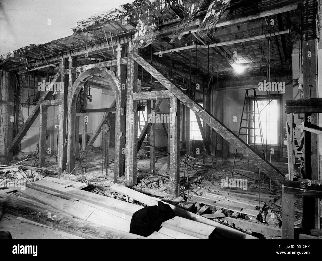 Second Floor Corridor of the White House during the Renovation, 02/09/1950 Stock Photo