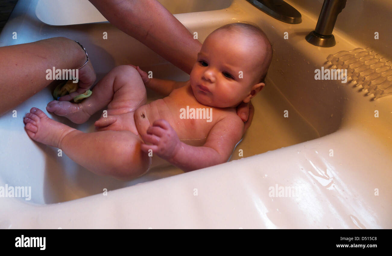 Small baby bath sales