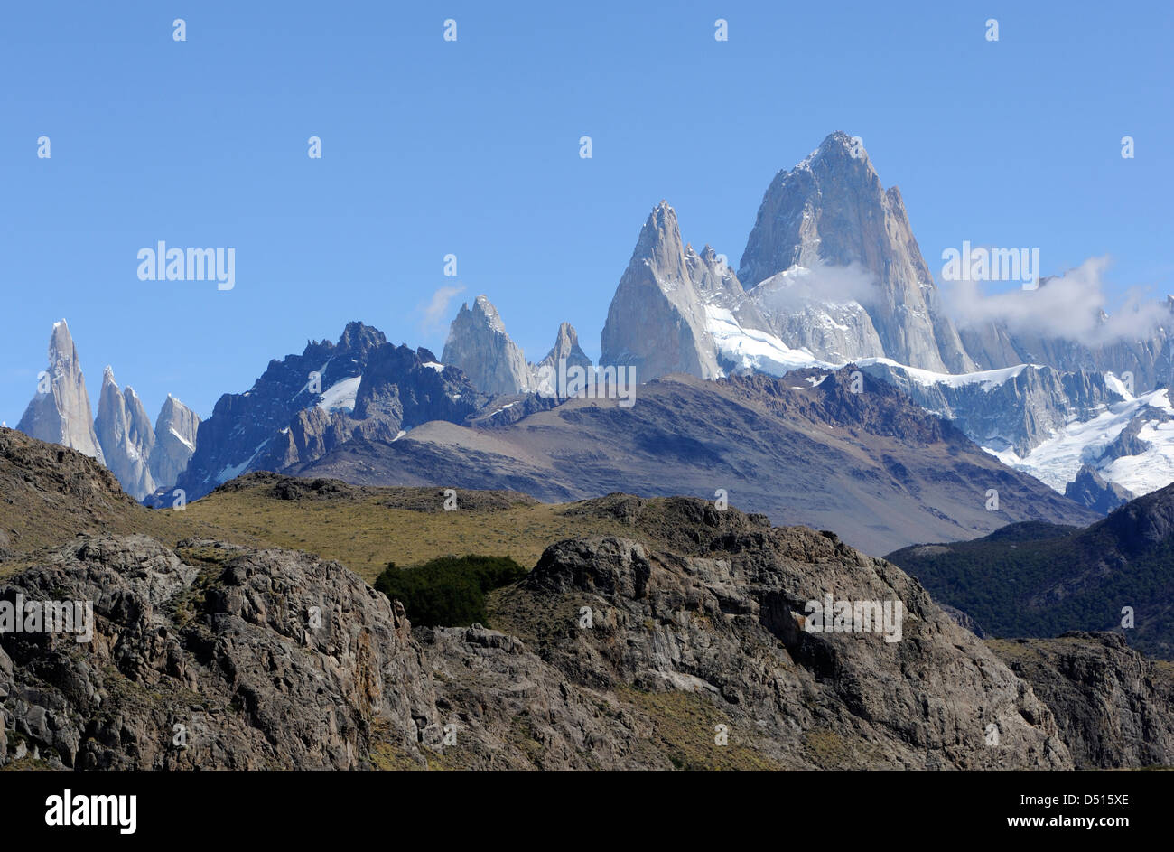 Monte Fitz Roy (Cerro Chaltén, Cerro Fitz Roy, Mount Fitz Roy, Mount Fitzroy) mountain range from the south east. Stock Photo