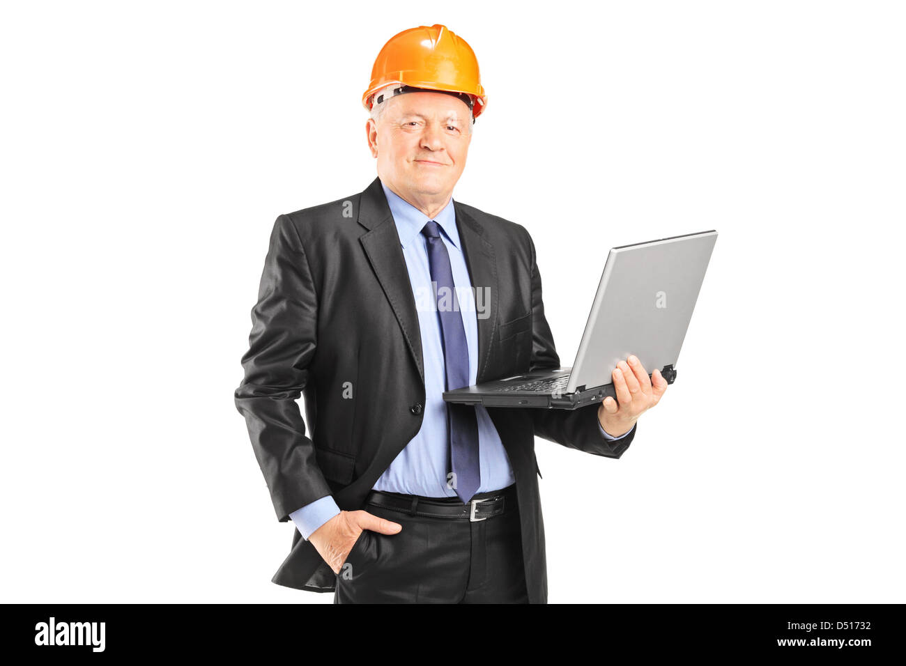 1 опытные инженера. Монтажник электрооборудования. Профессия строитель. Опытные инженера или инженеры. Строитель с книгой фото.