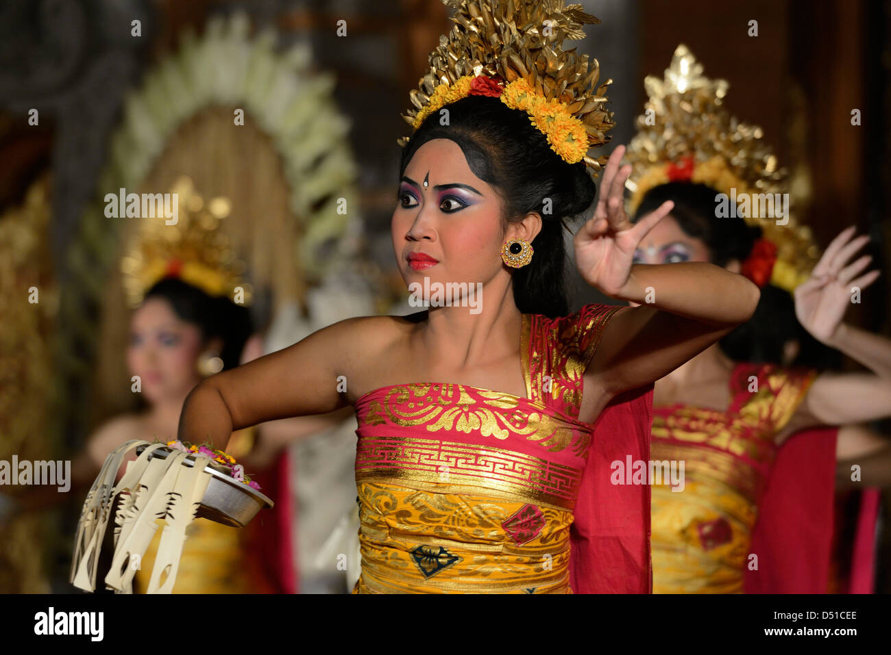 Indonesia, Bali, Ubud, traditional dance exhibition in the wantilan Stock Photo