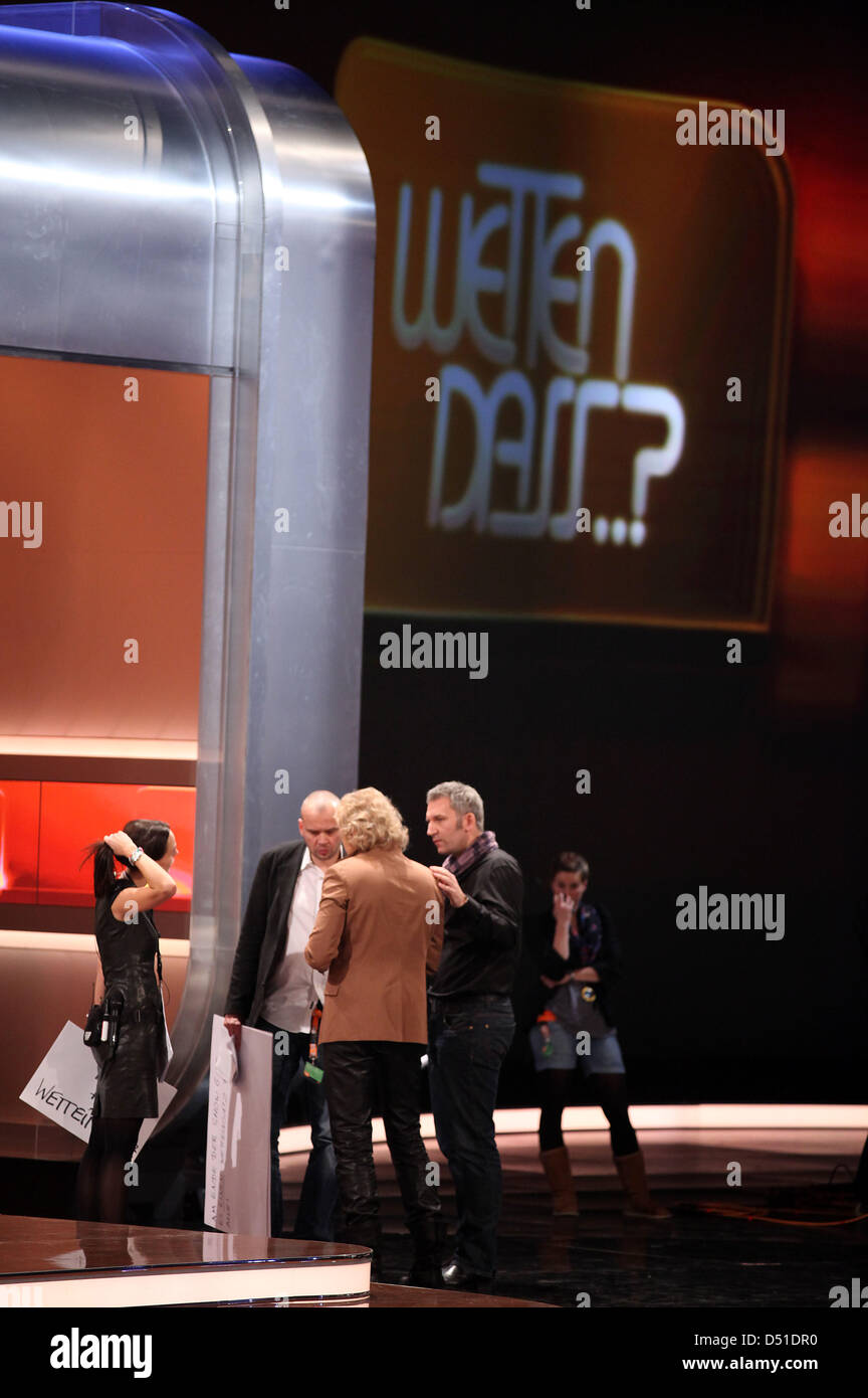 TV moderator Thomas Gottschalk leaves the "Wetten, dass...?" stage