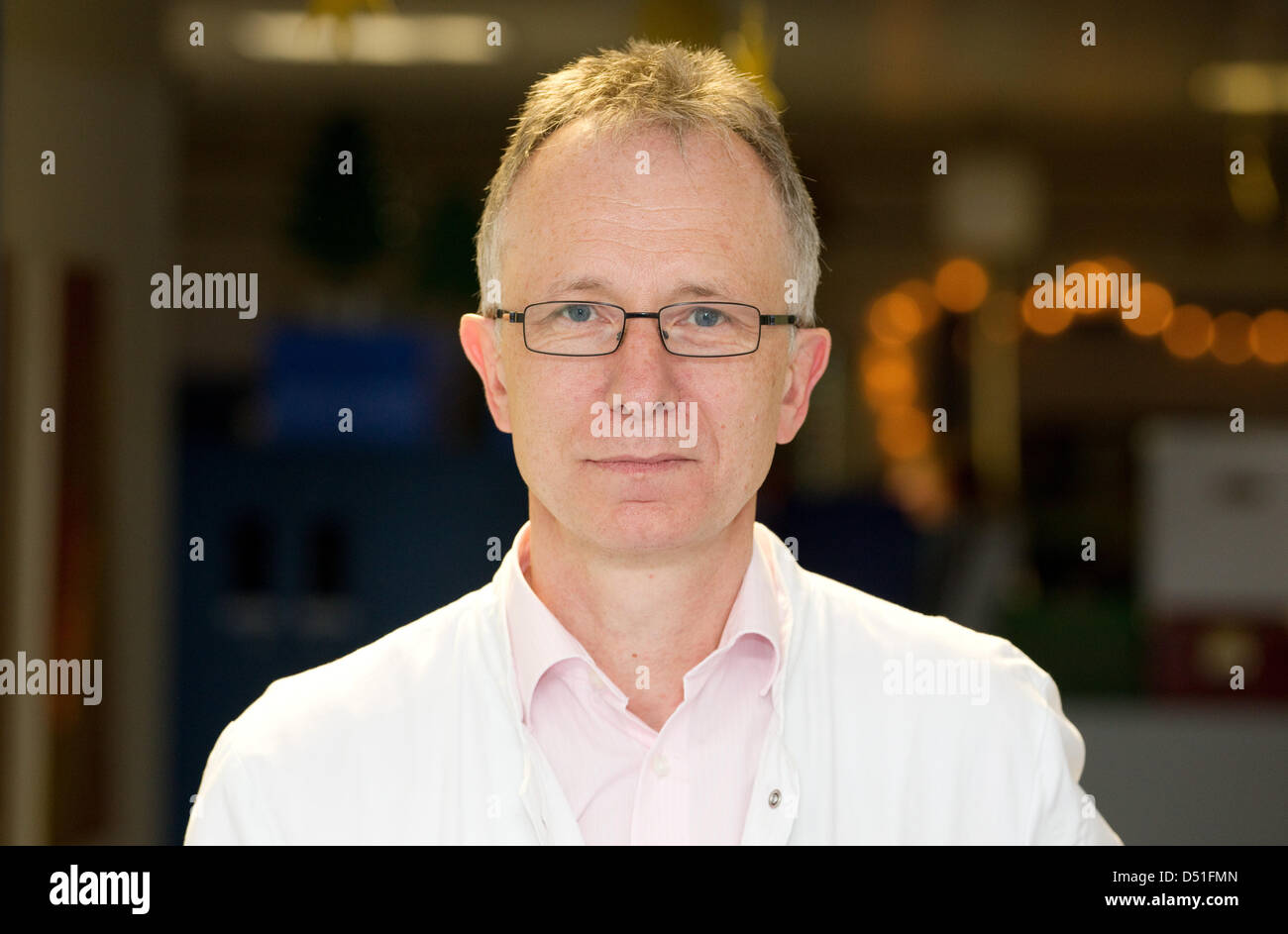 Ukm doctor hires stock photography and images Alamy