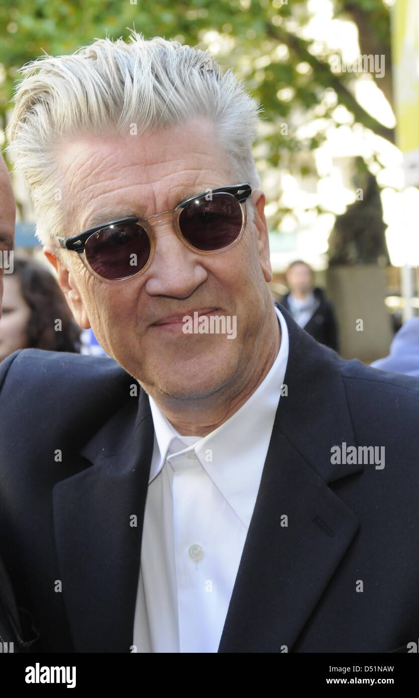 Der US amerikanische Regisseur David Lynch als Gast bei einem Werkstattgespräch im Rahmen des internationalen Film- und Fernsehfestival 'Cologne Conference' am 01.10.2010 in Köln   David Keith Lynch (* 20. Januar 1946 in Missoula, Montana) ist ein US-amerikanischer Regisseur, Maler, Fotograf und Animationskünstler.    Foto: Horst Galuschka Stock Photo