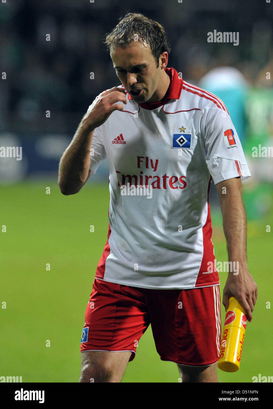 Mathijsen Hamburg's Joris Mathijsen walks off the pitch after the Bundesliga ...