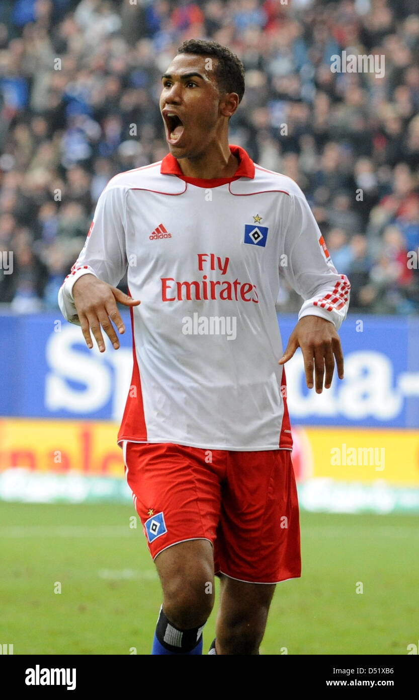 Hamburg Seric Maxim Choupo Moting Celebrates His 2 1 Goal During The Stock Photo Alamy