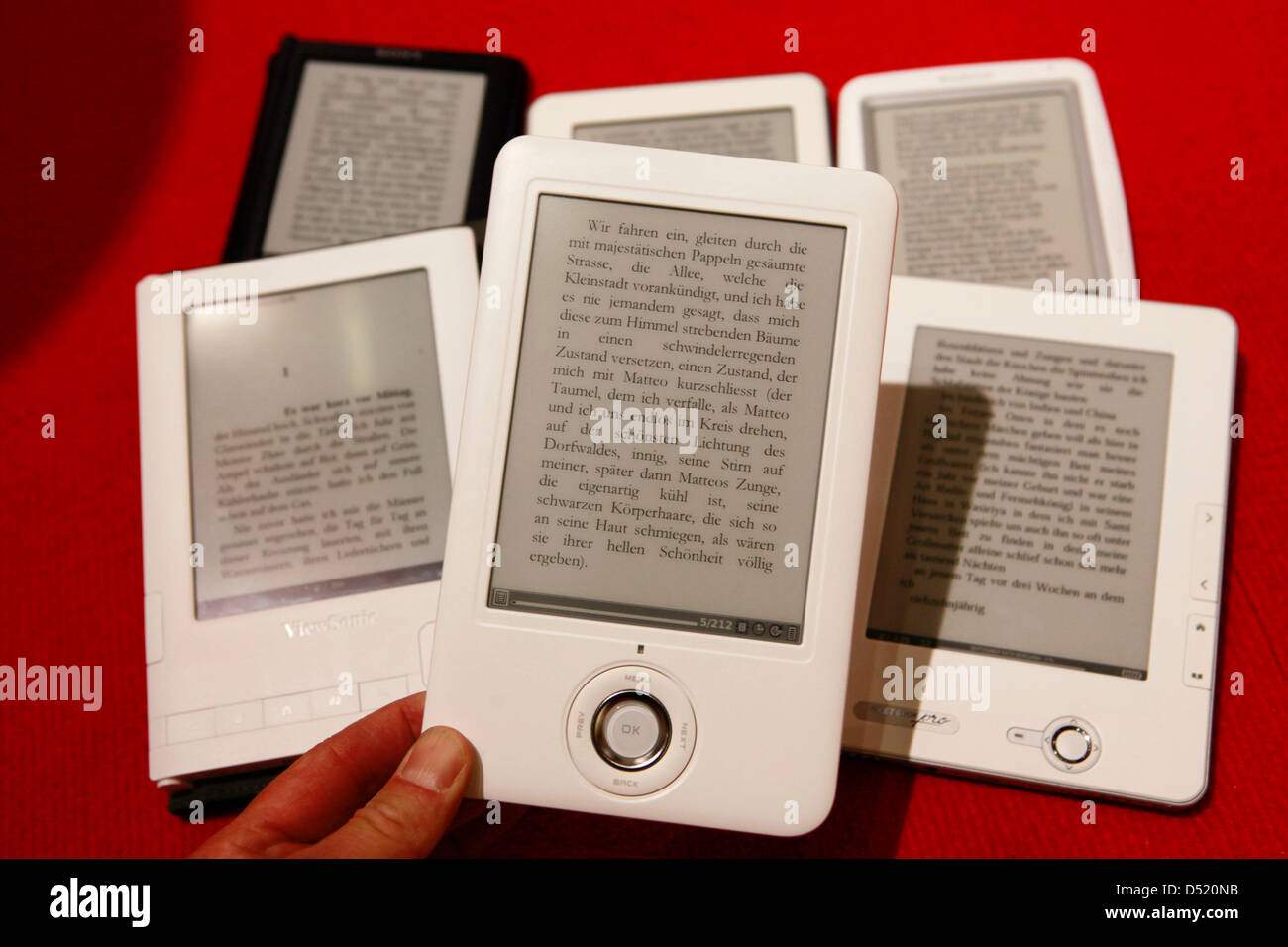 Ereaders High Resolution Stock Photography and Images Alamy
