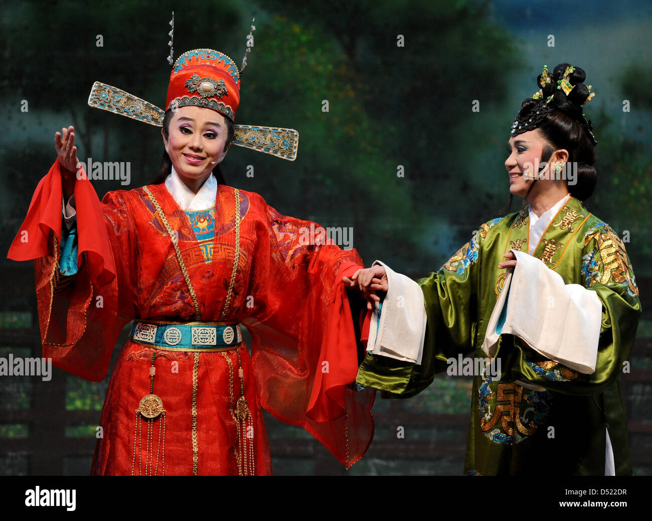 Singers Sun Tsui Feng And Sun Tsai Ling L R Are Featured On Stage Of The Admiralspalast During A Photo Call In Berlin Germany 11 October 2010 The Taiwanese Opera The Legend Of The Arctic