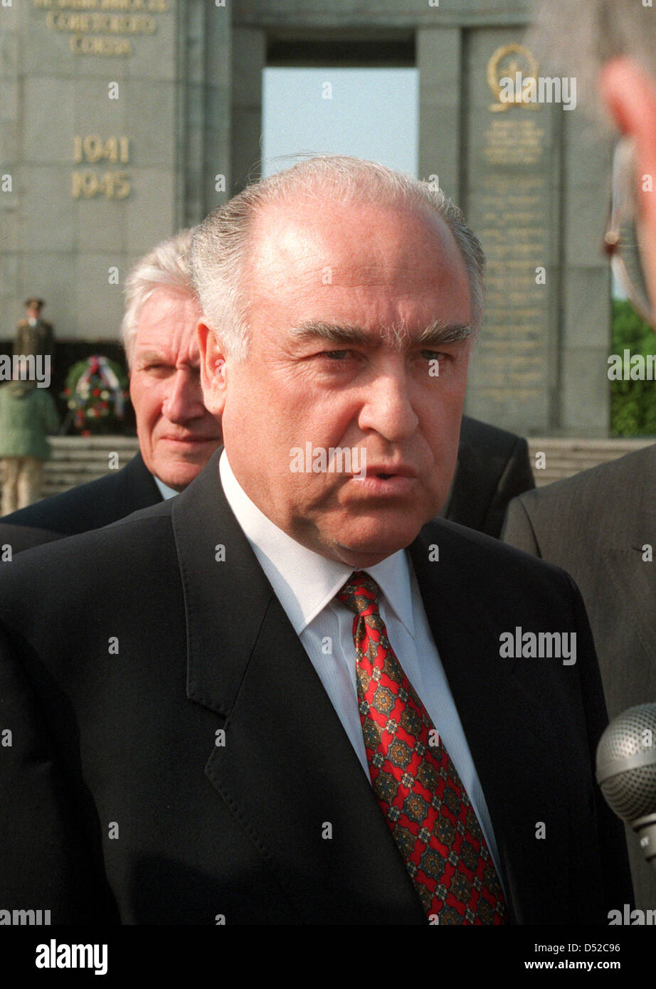 Victor Chernomyrdin died 03.11.2010 17 Victor Chernomyrdin died 03.11.2010 88
